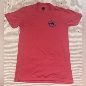 Maui And Sons 'Classic Shark' Men's Graphic T-Shirt Deep Coral Pink
